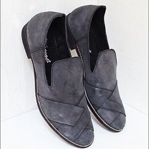 FREE PEOPLE Sitar Loafer “Black”